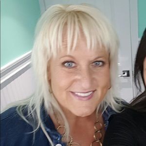 Meet your Posher, Wendi